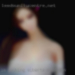 I'm looking for single women or Elberta, Michigan couples.
